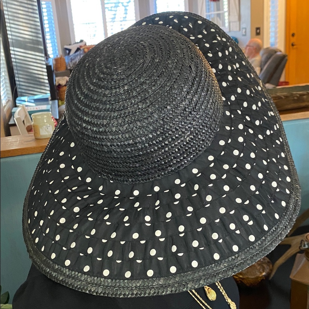 Saved for @liri7!!!! Betmar BNWT Black and White Polka Dot straw hat - Picture 3 of 6